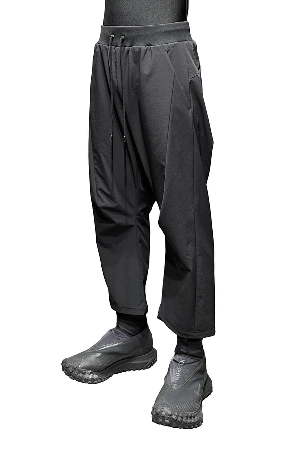 ANKLE CUT LOOSE PANTS