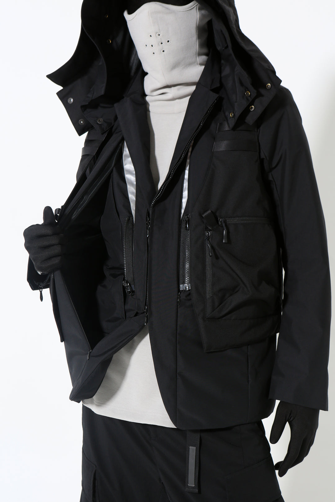 REFLECTIVE CLEARED UTILITY HOOD JACKET – CIVILIZED